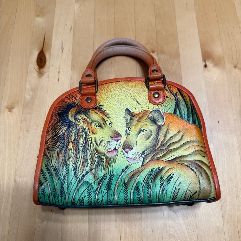 New🎉. Anuschka Hand-Painted Lion Crossbody Bag - Green and Orange